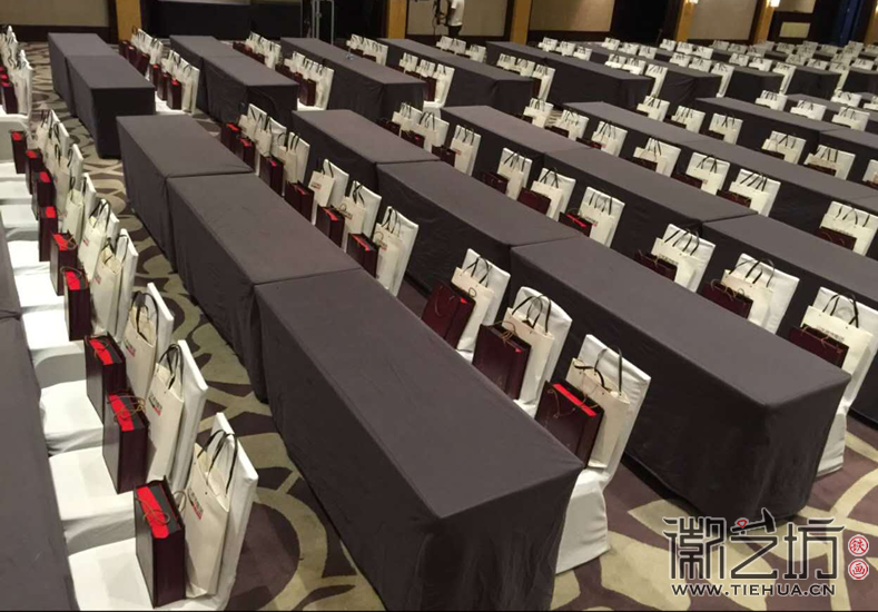 山水裝飾周年慶暨TOP20高峰論壇禮品鐵畫定制案例